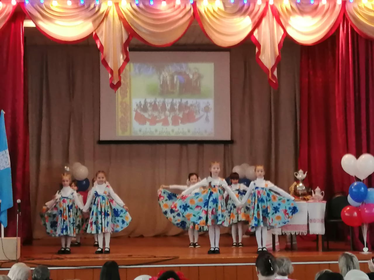 Школьная жизнь - Районный фестиваль национальных культур  «Мы едины»