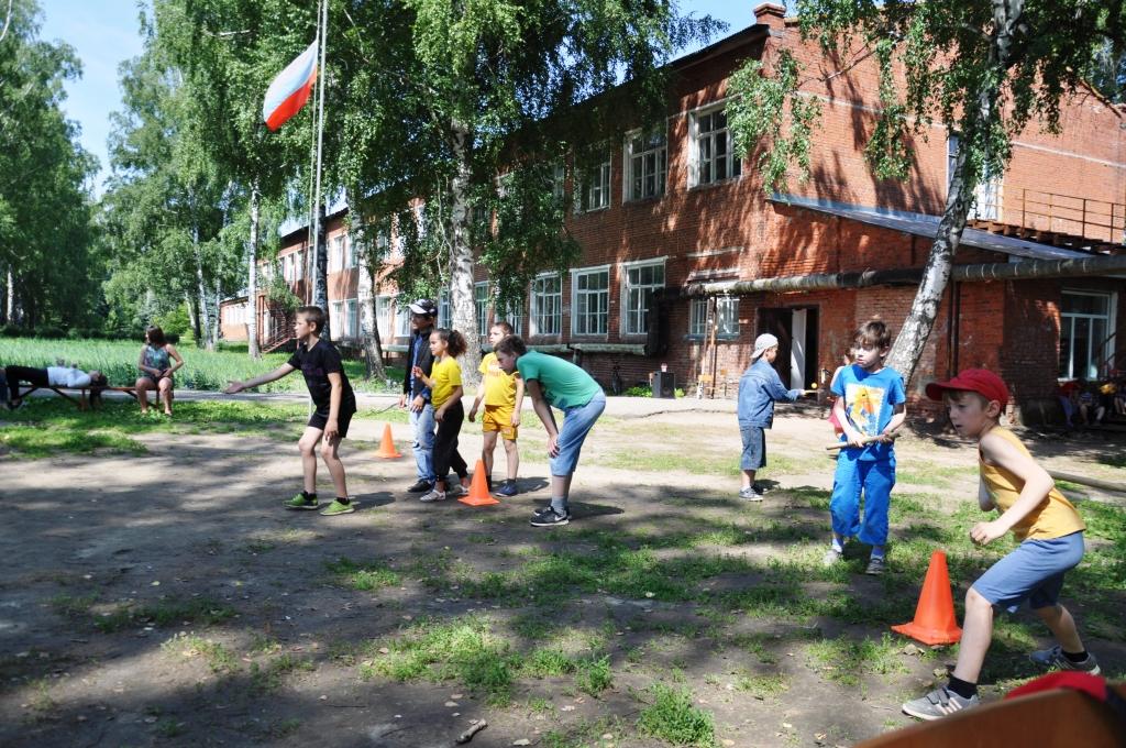 Летние каникулы 2016-2017 учебный год - "Городки» в пришкольном лагере