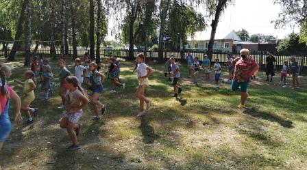 Летние каникулы 2019-2020 учебный год - Интеллектуальная пятница в лагере Улыбка