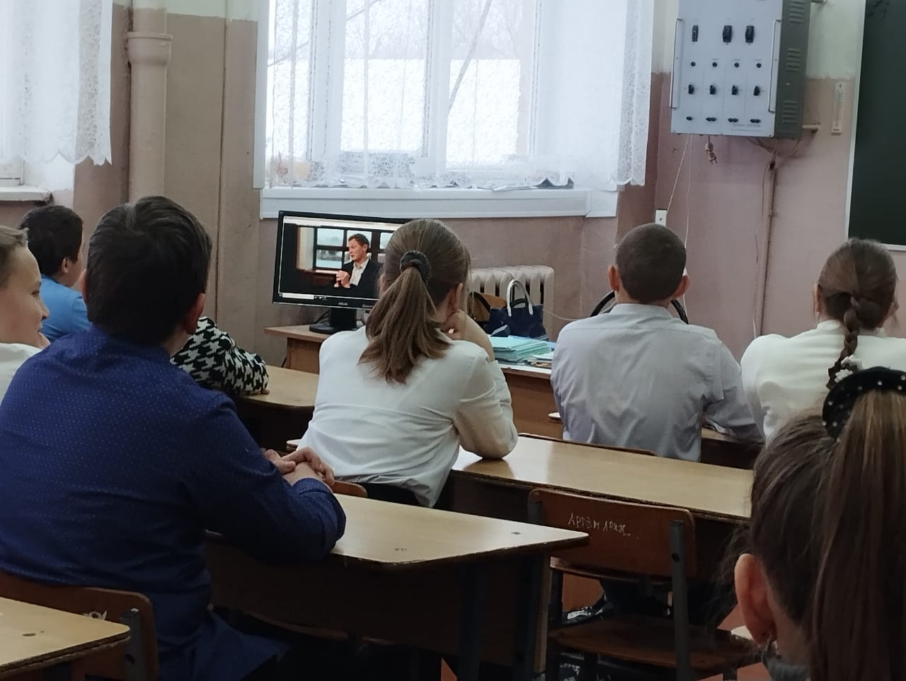 Школьная жизнь - Разговор о важном. Налоговая система в России